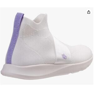 Spenco Women's Karma Deluxe Sneaker